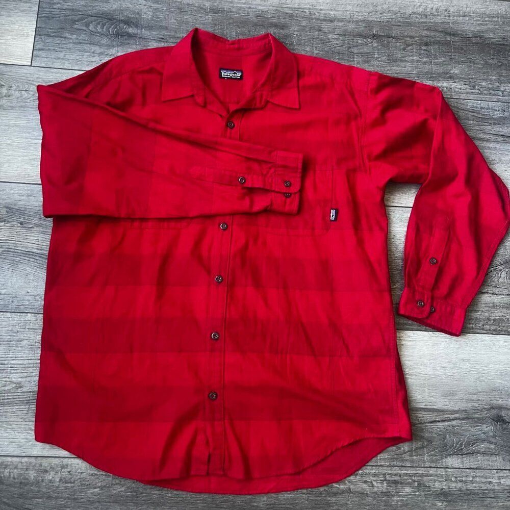 Patagonia Organic Cotton Long Sleeve Shirt Button Up Fall Everyday Office Casual